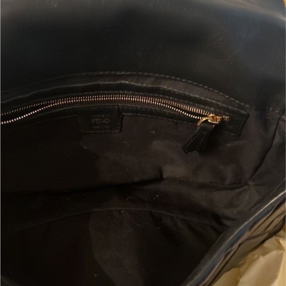 Fendi baguette medium embossed - Picture 10 of 11